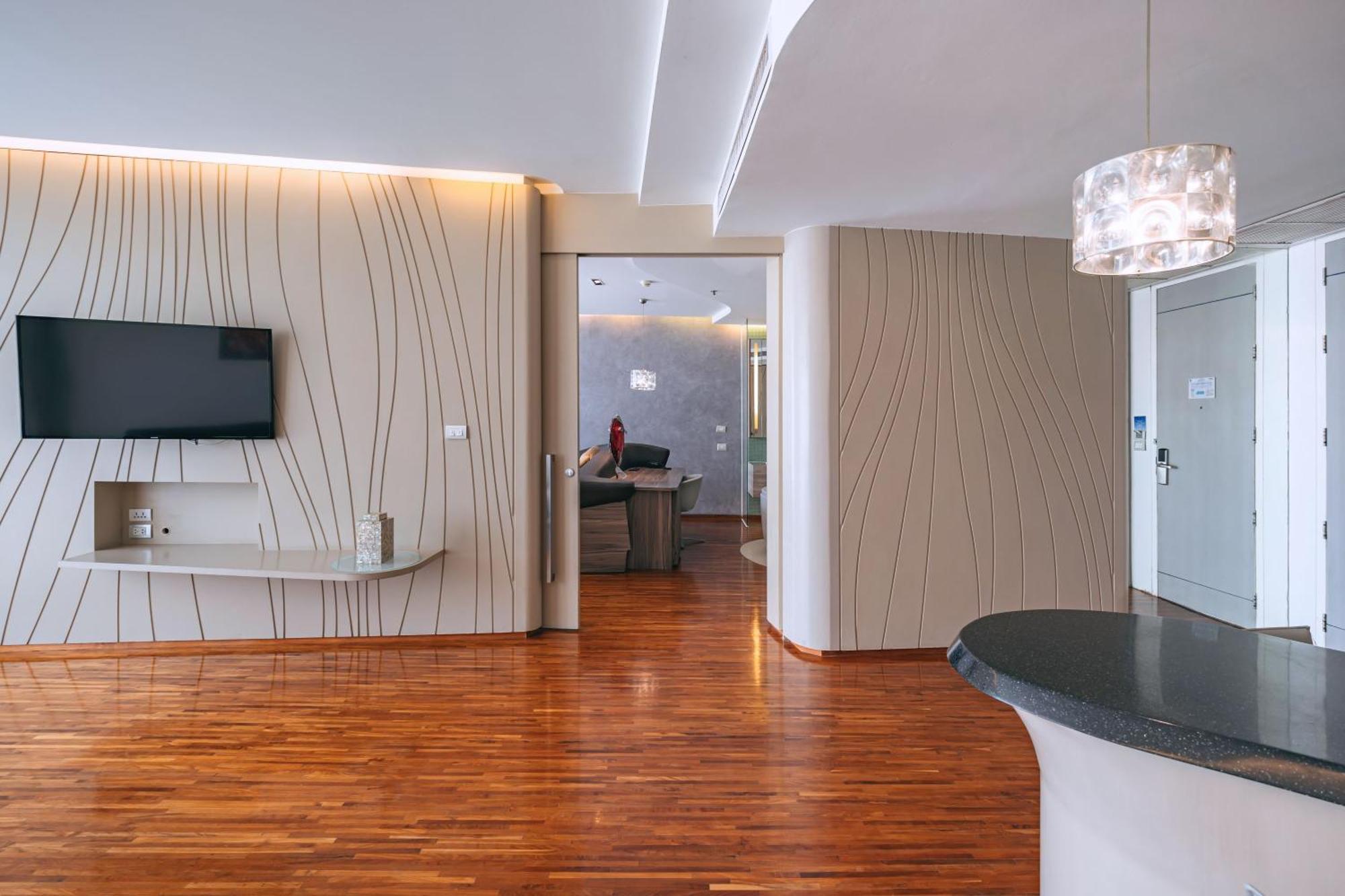 Hotel Baraquda Heeton Pattaya By Compass Hospitality Zimmer foto