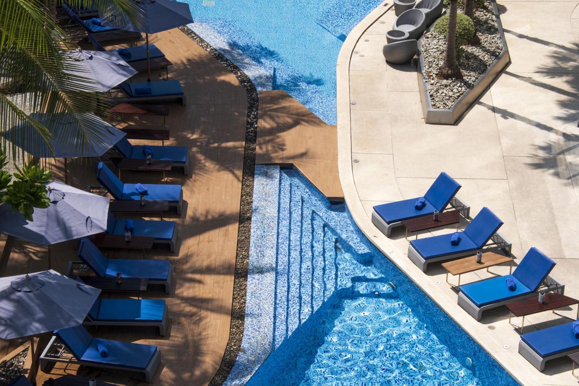 Hotel Baraquda Heeton Pattaya By Compass Hospitality Exterior foto